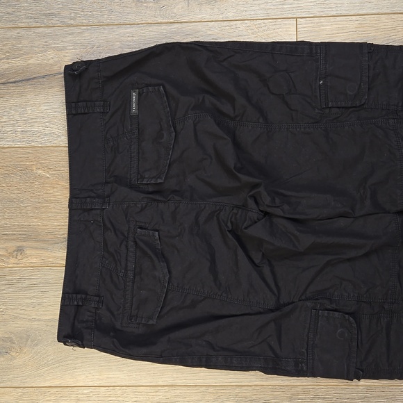 Sanctuary black standard surplus cropped cargo capri pants, size 27 - Picture 8 of 13